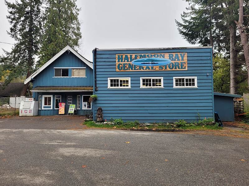 Halfmoon Bay General Store - located by the Sevalight Centre